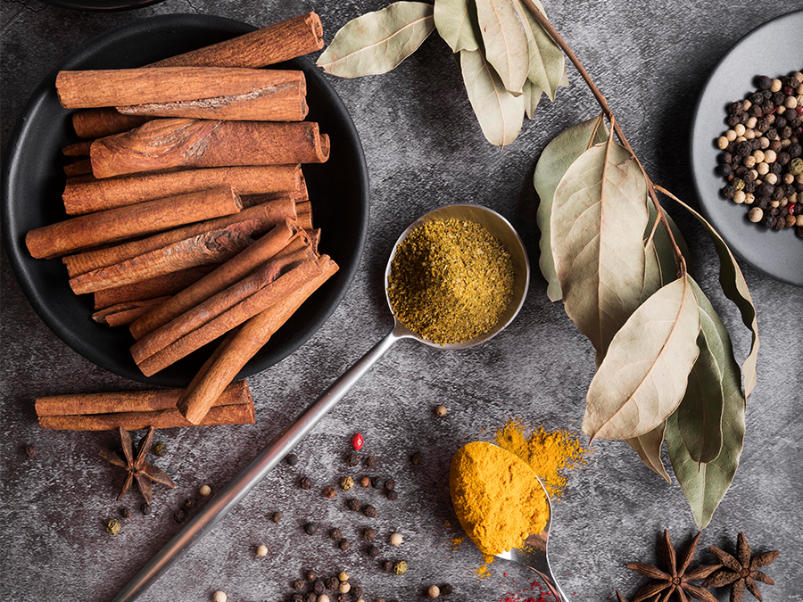 Yoga und Ayurveda: Gemeinsame Wurzeln oder zwei unabhängige Systeme?